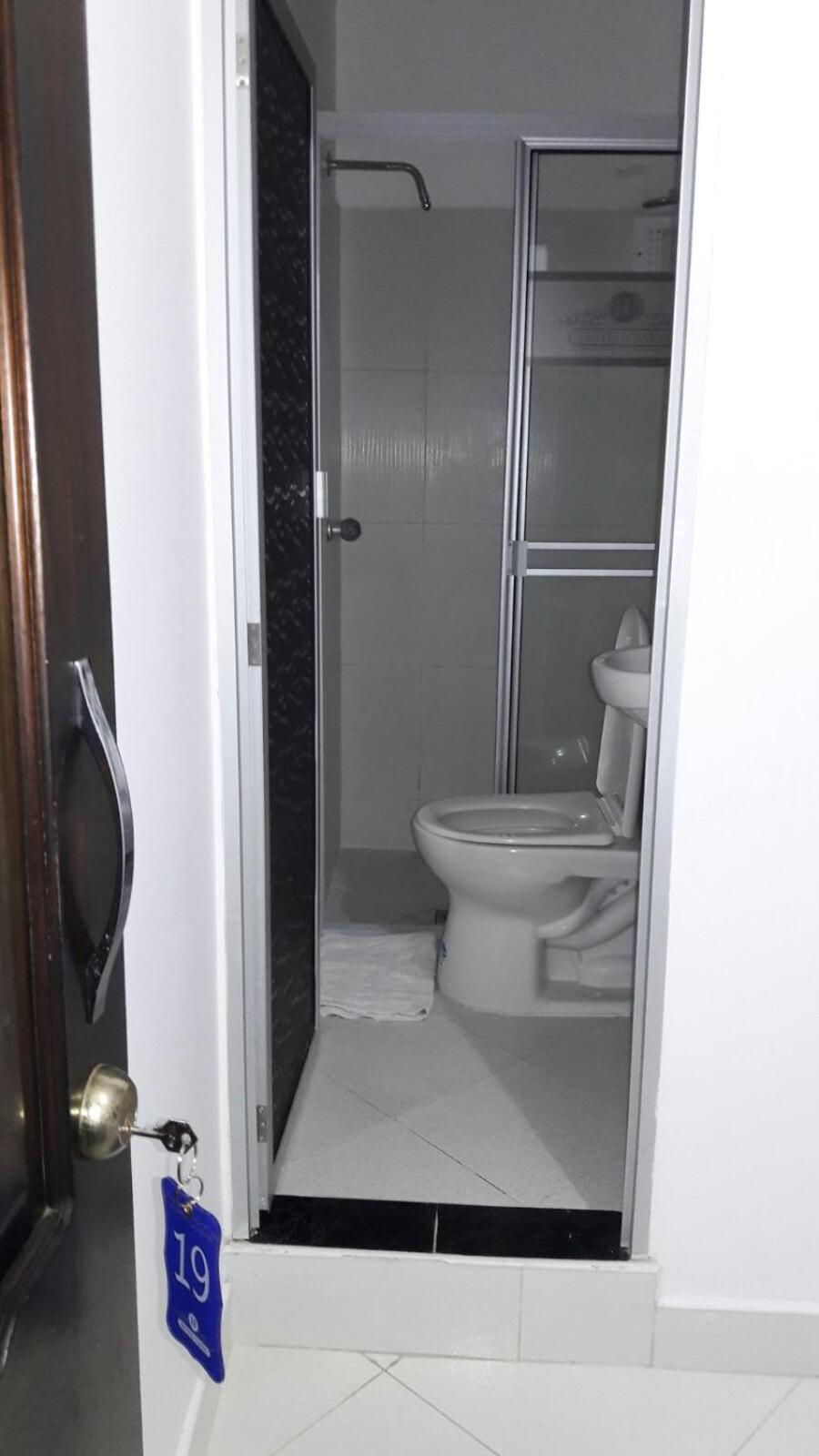 Hotel Tania Caucasia エクステリア 写真